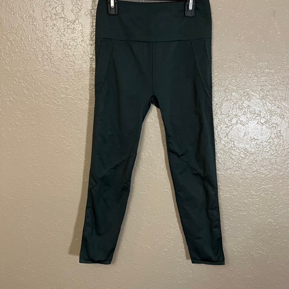 Fabletics green compression leggings mesh small